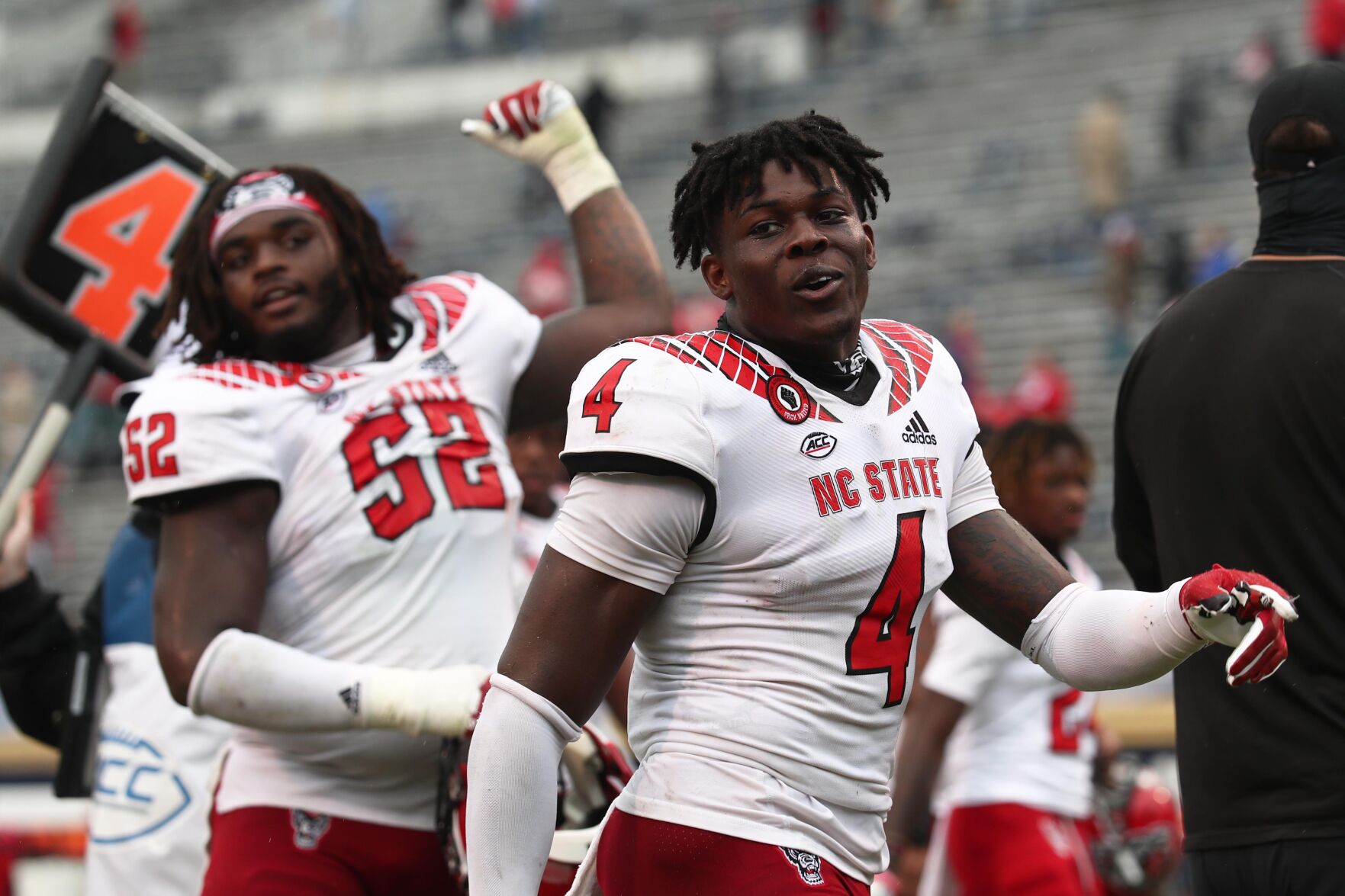 101020-ncstate-uvafootball162.JPG